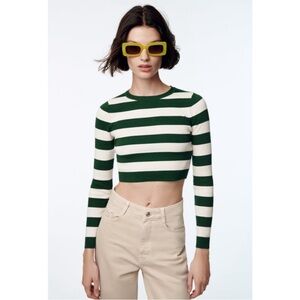 Zara long sleeve cropped top Size L